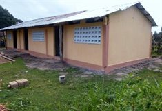 Projet actuel : La reconstruction de l’école au Togo